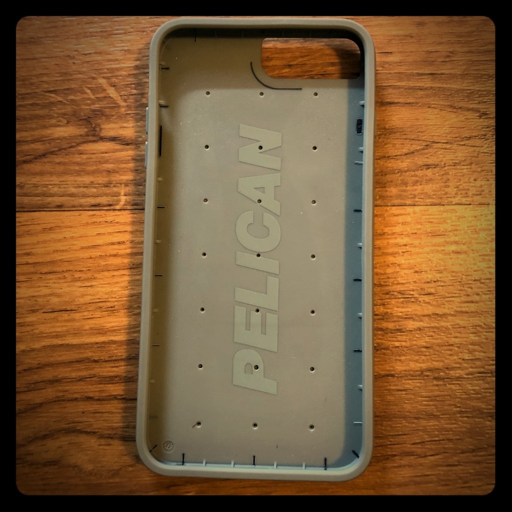 NWOT Pelican Bumper iPhone case for 6+/7+/8+ 📱